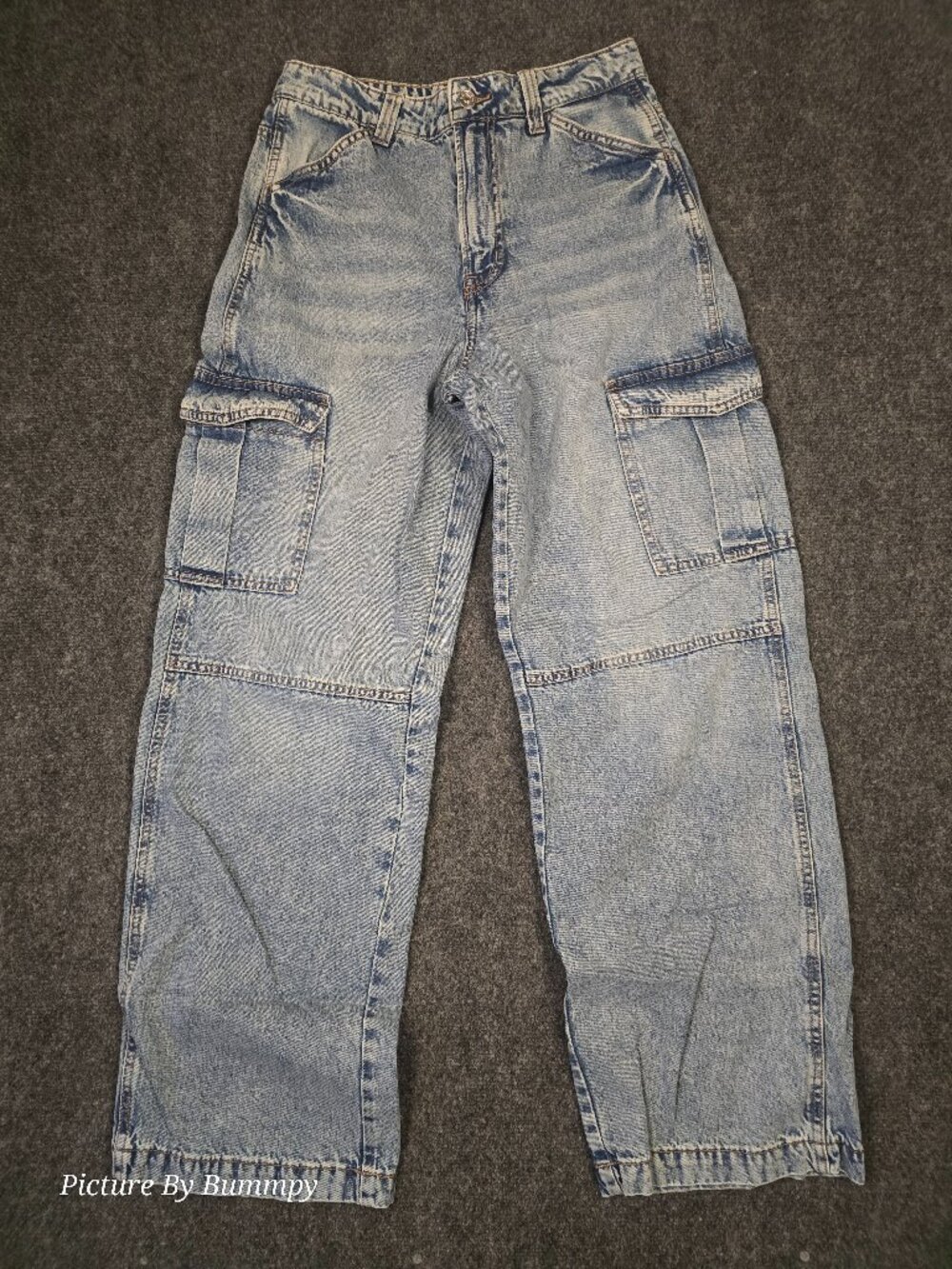H&M Divided Light Wash Baggy Denim Cargo Jeans Size 4 Wide Leg Utility